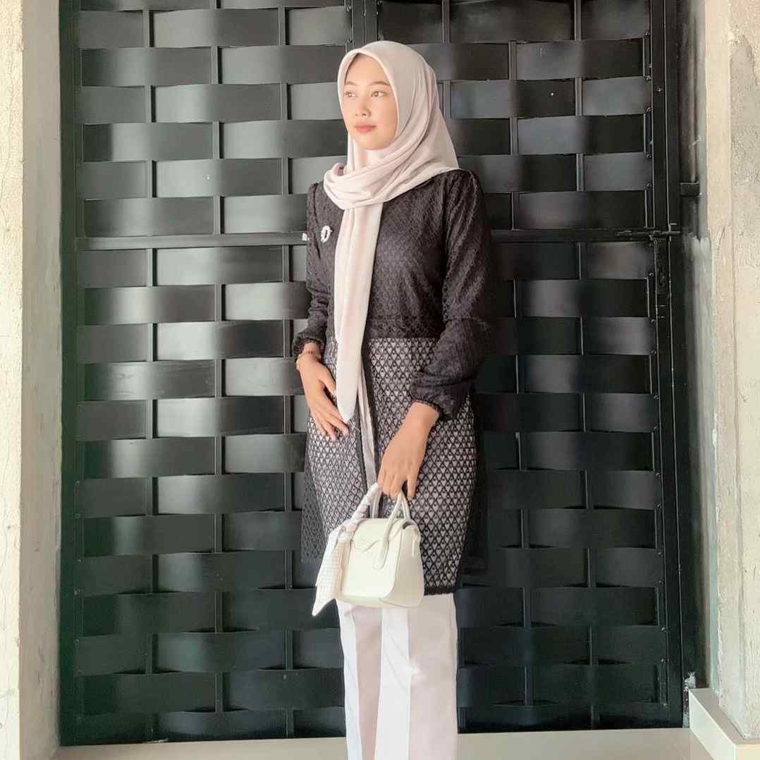 adhelialinda