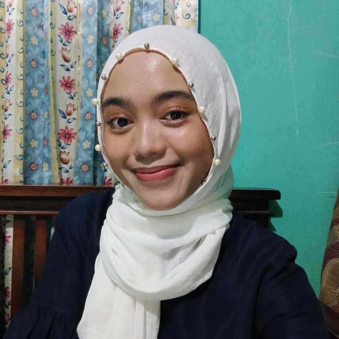 alyanoura_