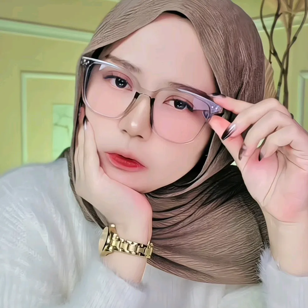 ayylook_