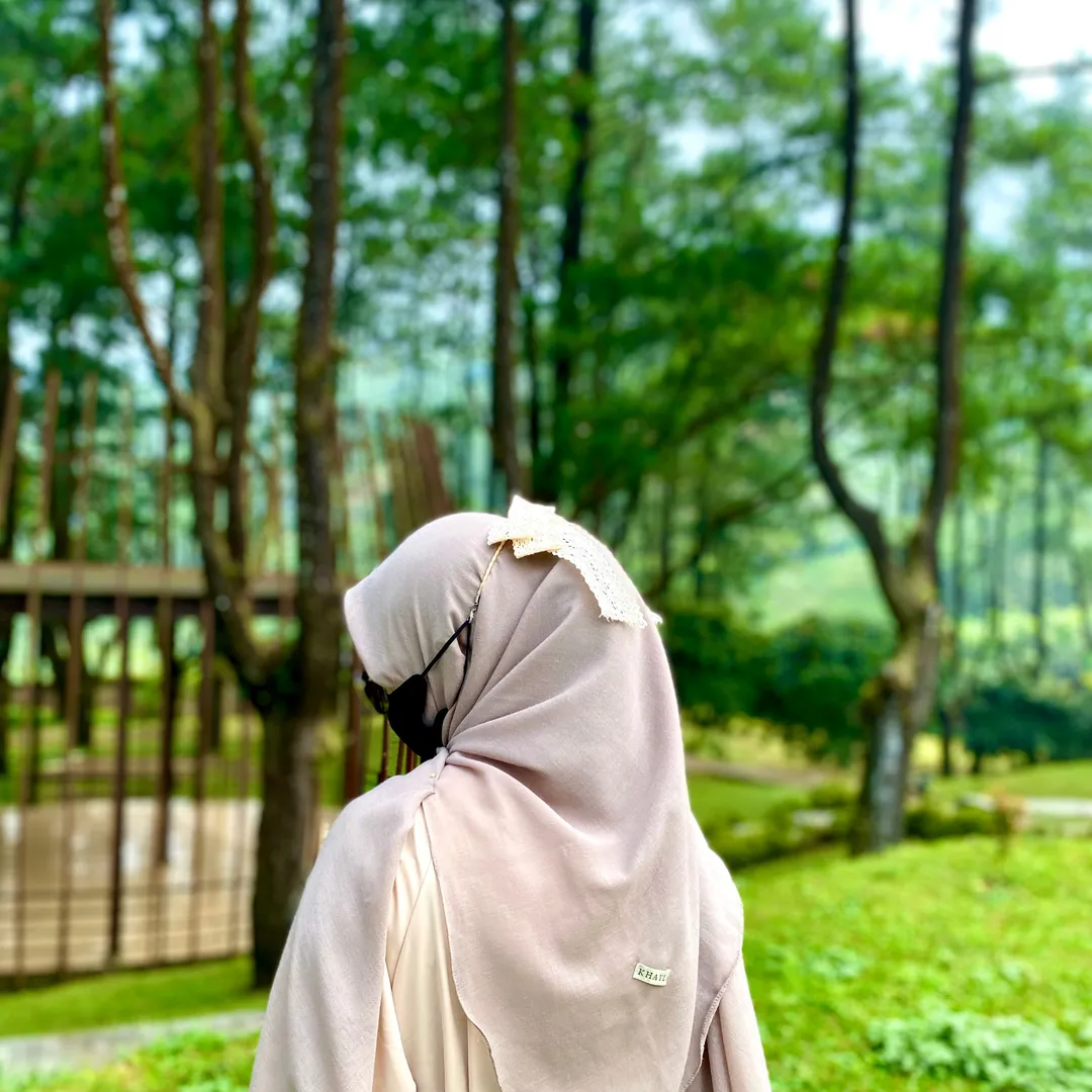 ayzah2304