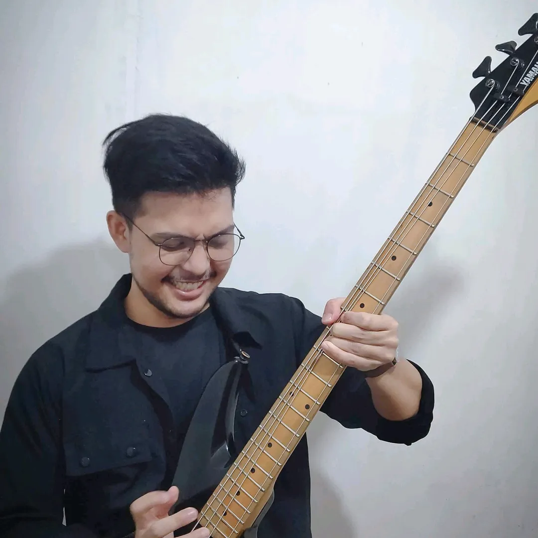 bassistbohongan