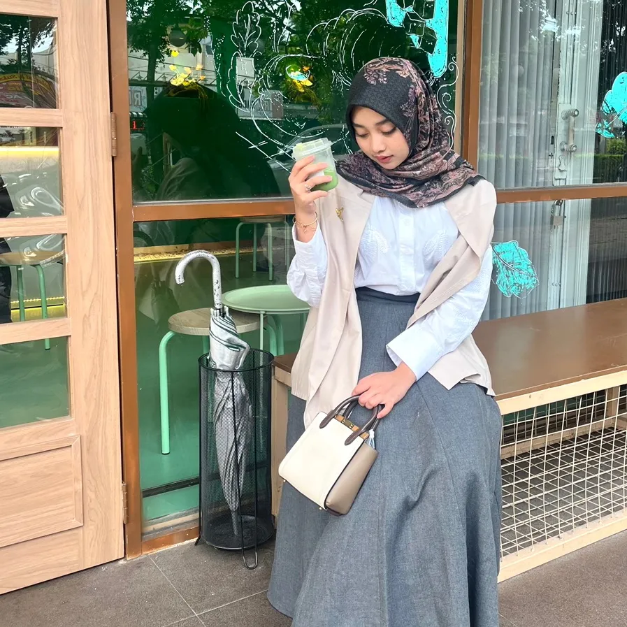 cintya.dresani