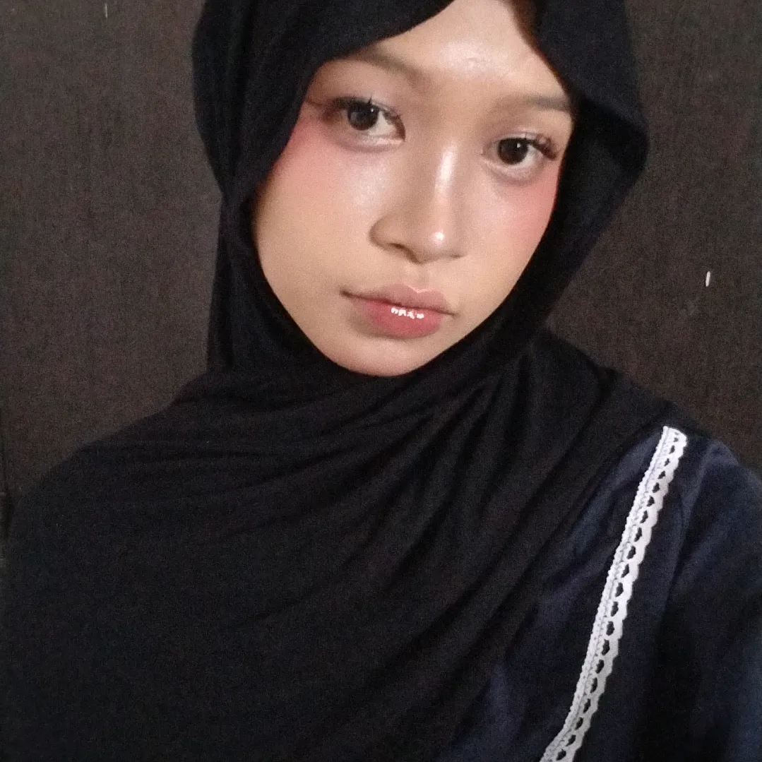 cyrarawr_