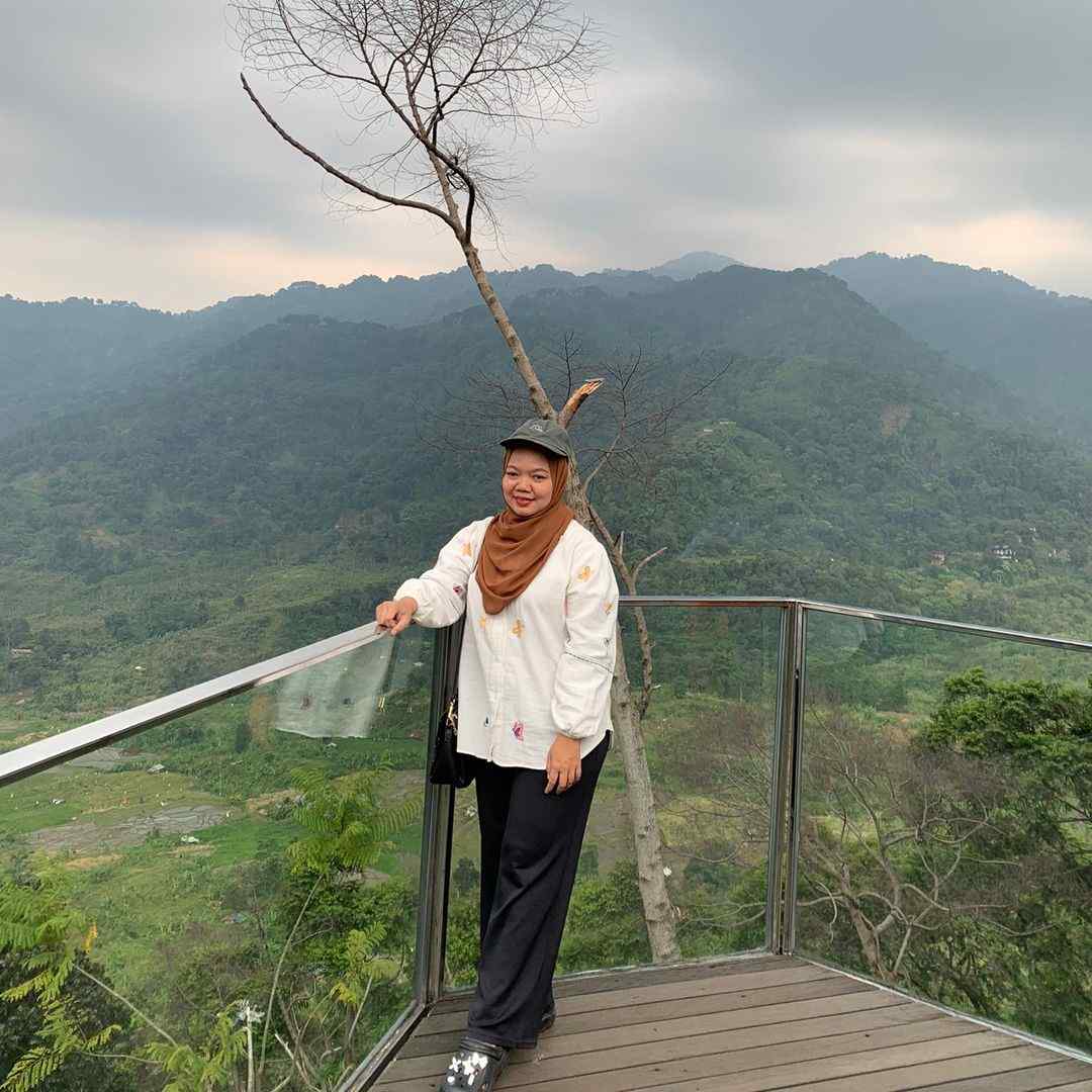 della_safitri14