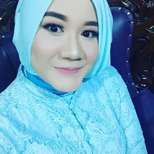 deviamelia2812
