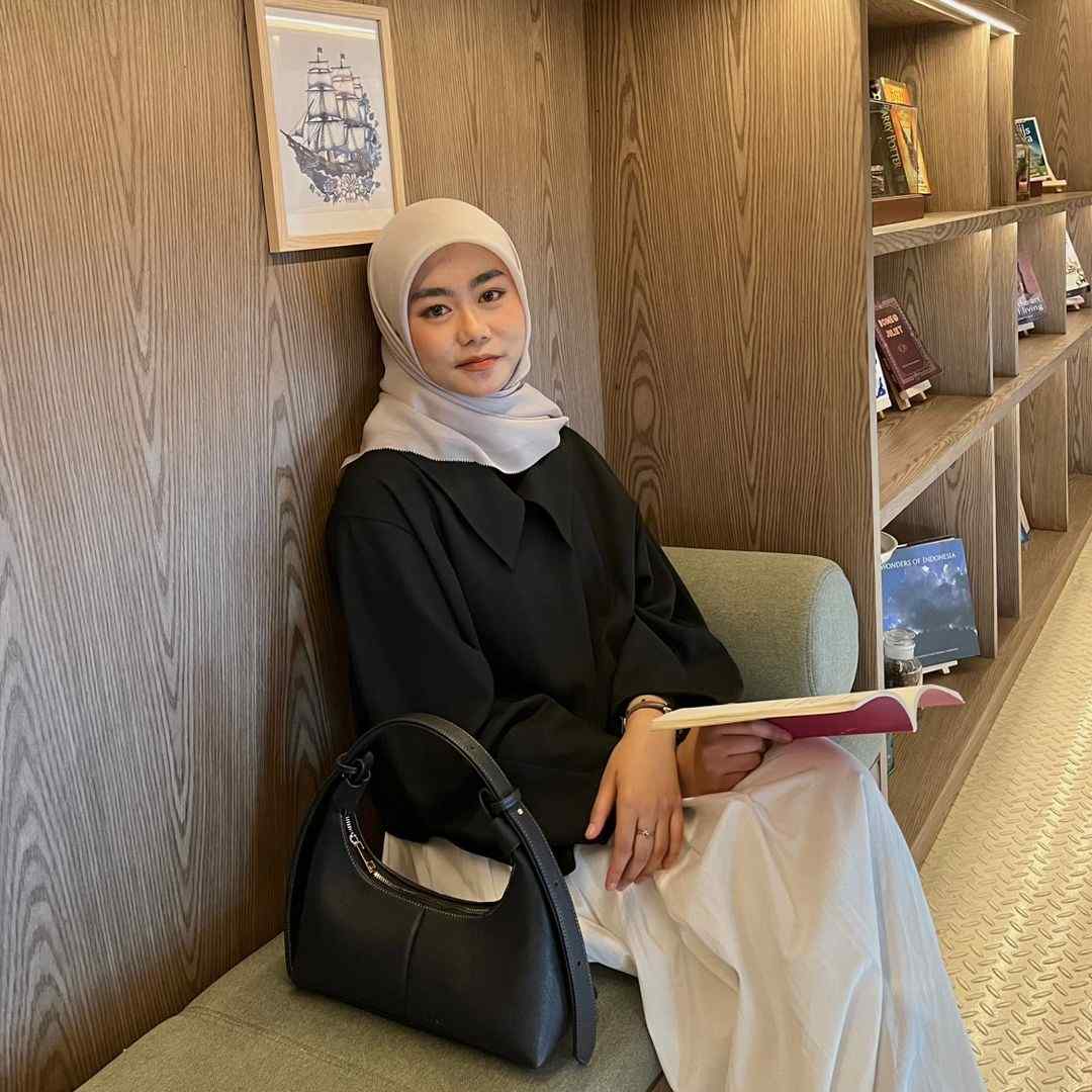 dinagstn_