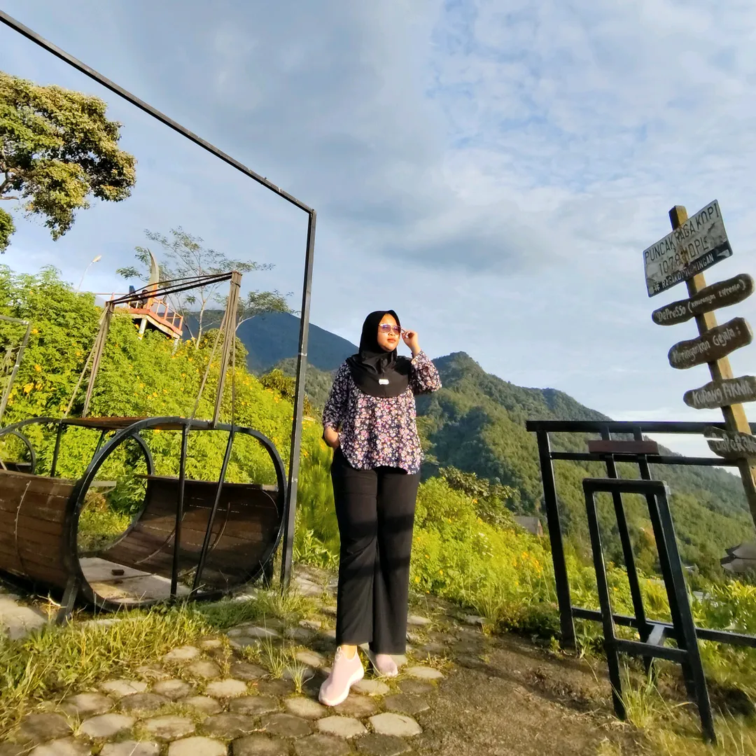 endah_ajah
