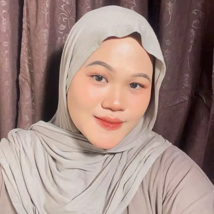 eynairaa