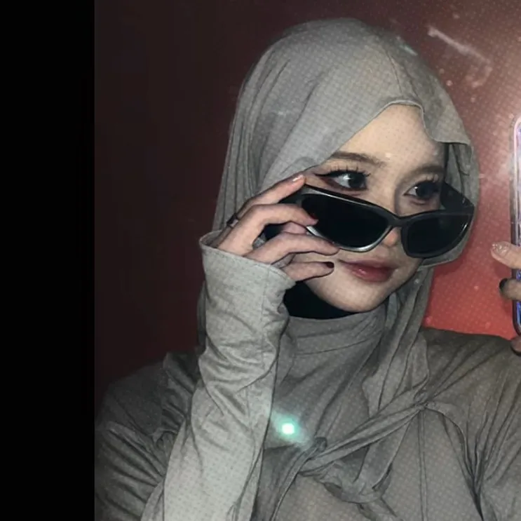 hi_iam_lelyta