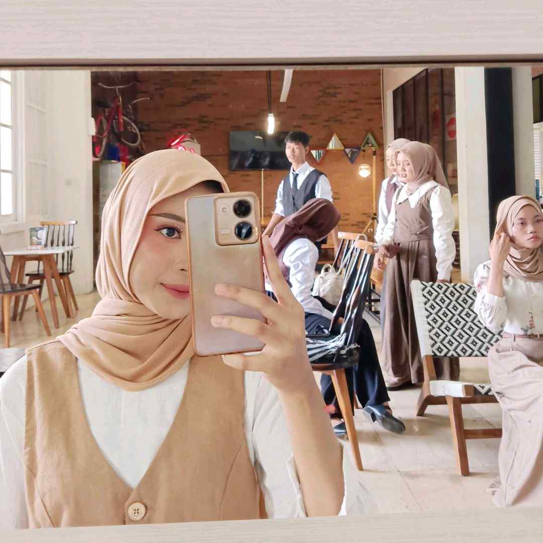 hiii_disini