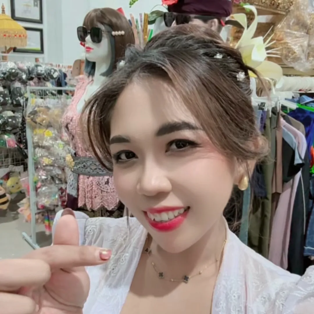 juniarti1_23