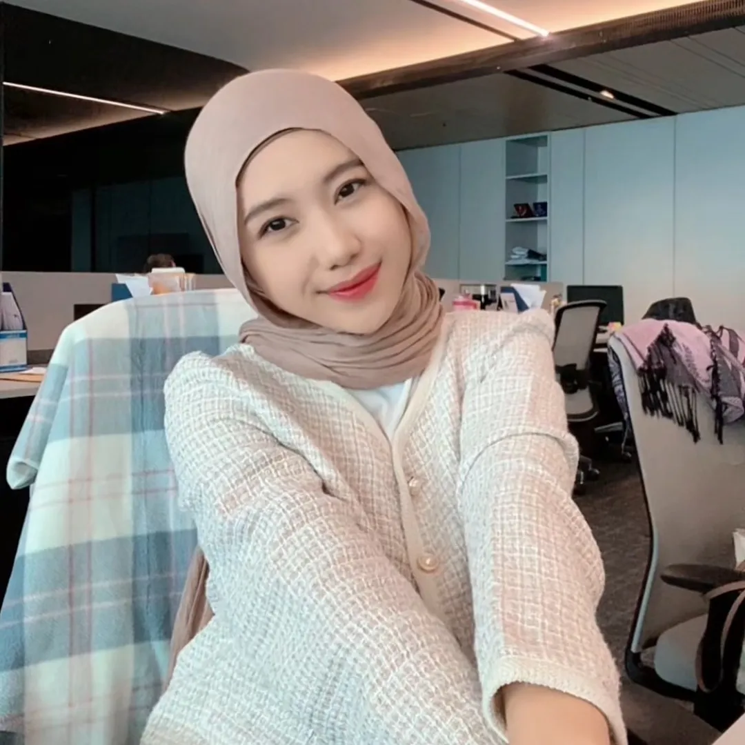 laila_nisaak