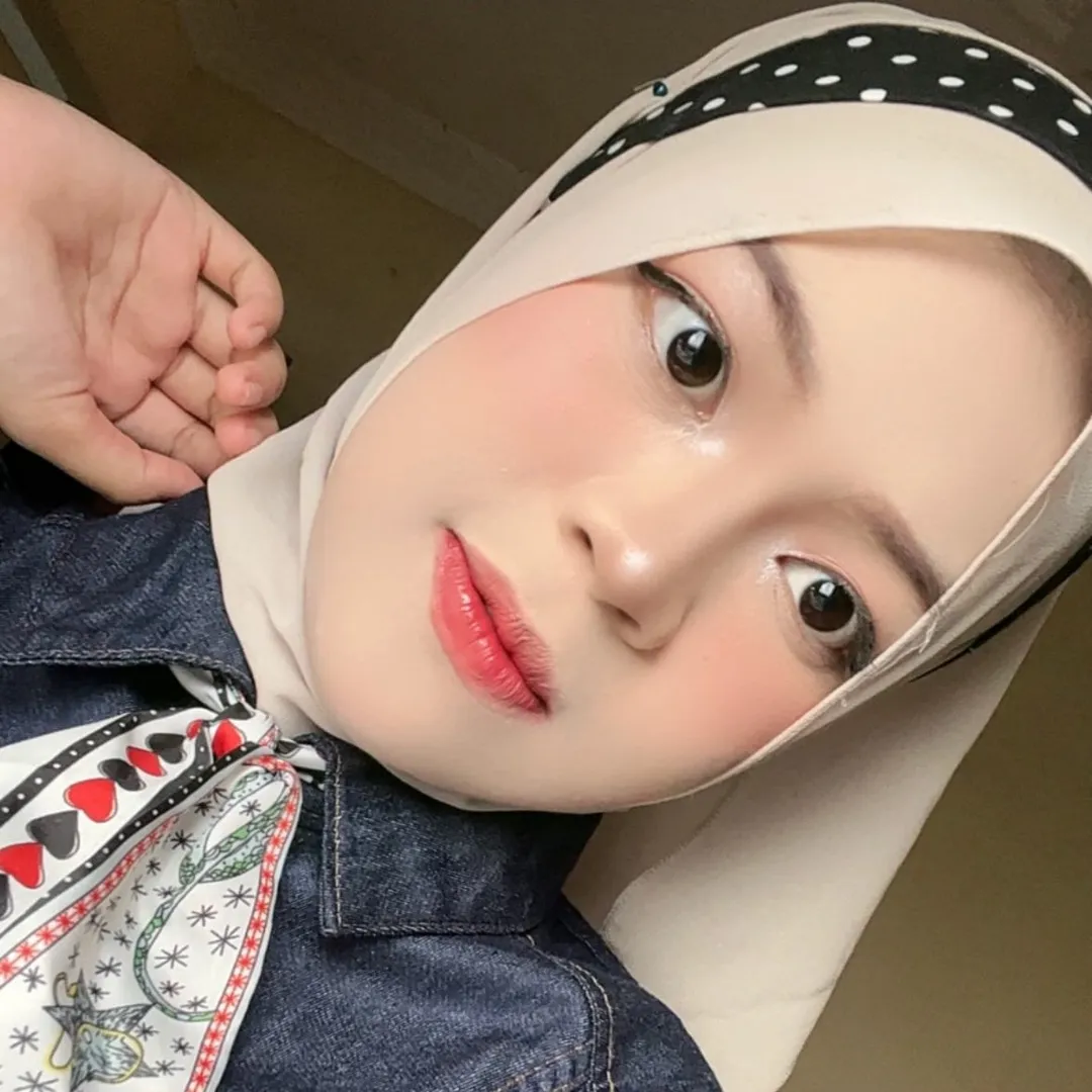 lovlyaini_