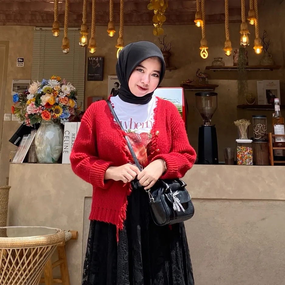 momolastuff_