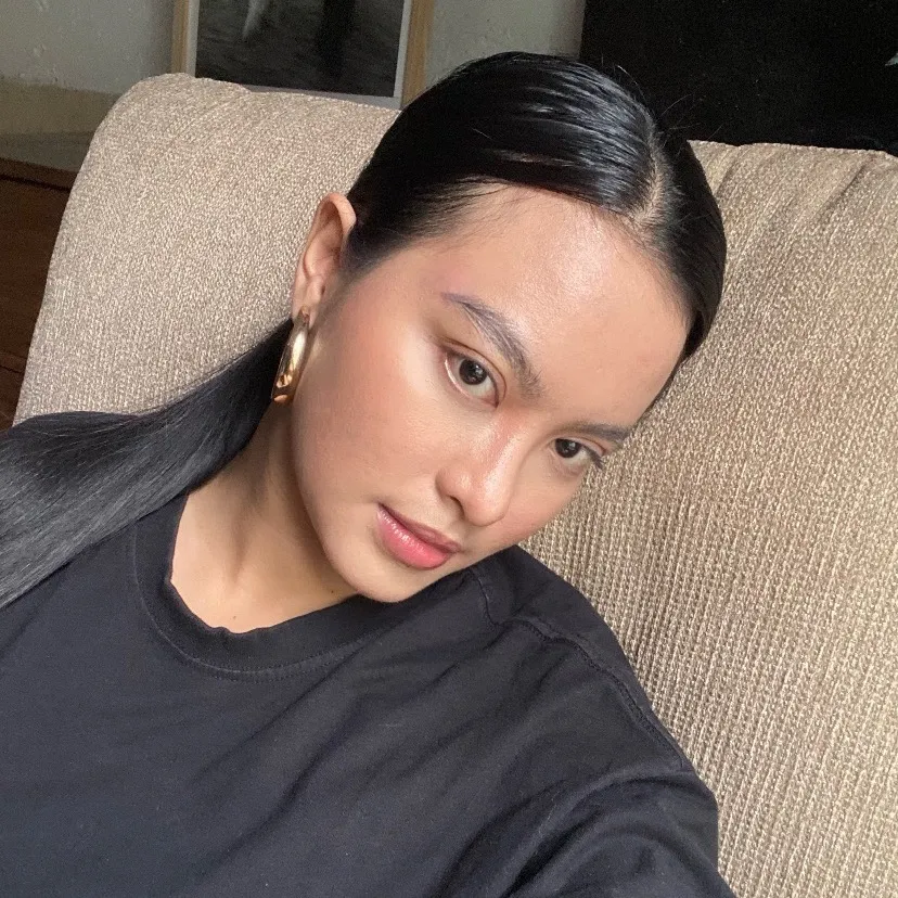 nabilla_wr