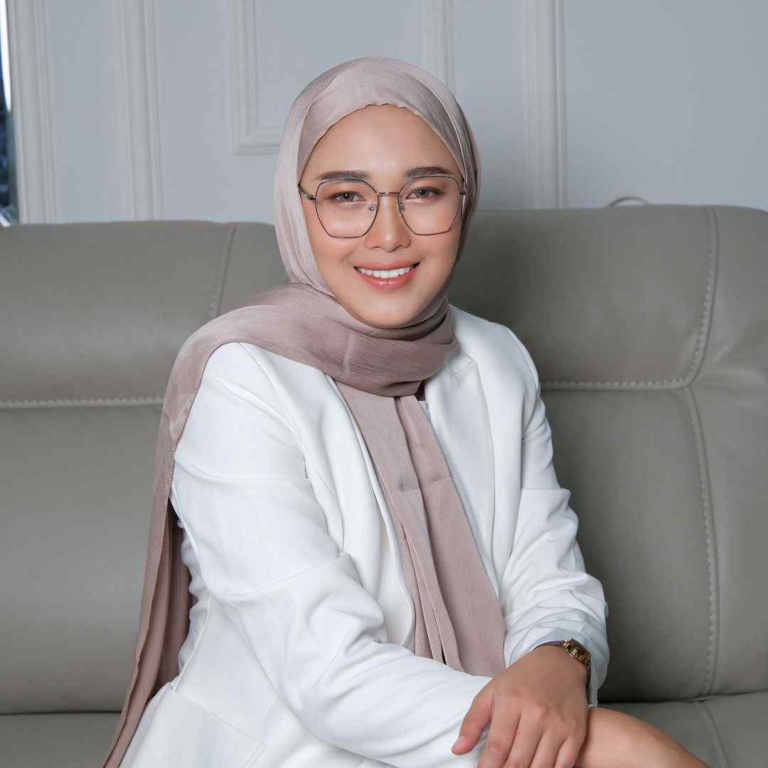 pungkyolivia_makeup
