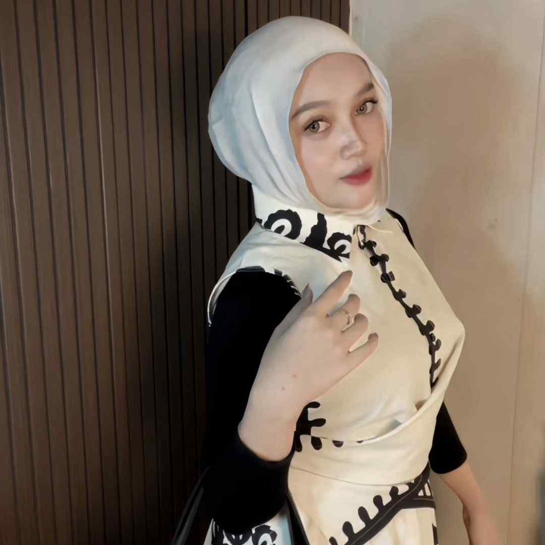 queenza_zoe