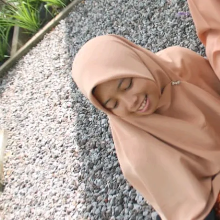 ratih_shop1