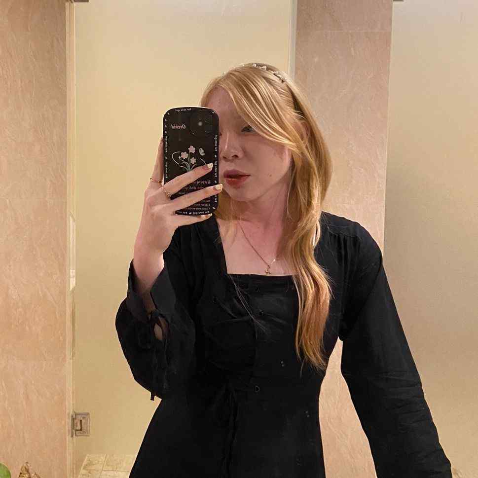 riella_bie