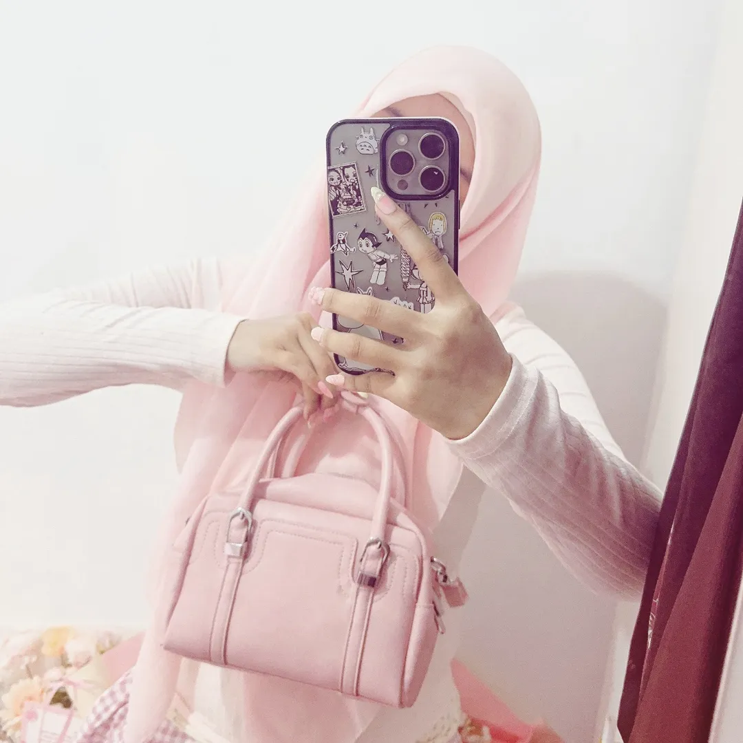 sweetlyhilyaa