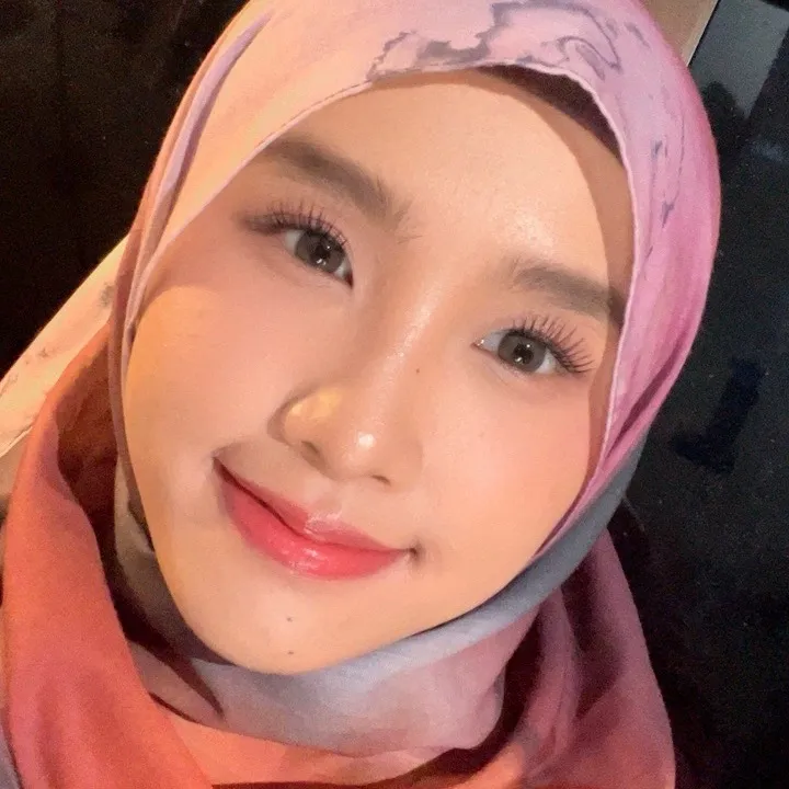 vivimrclna_