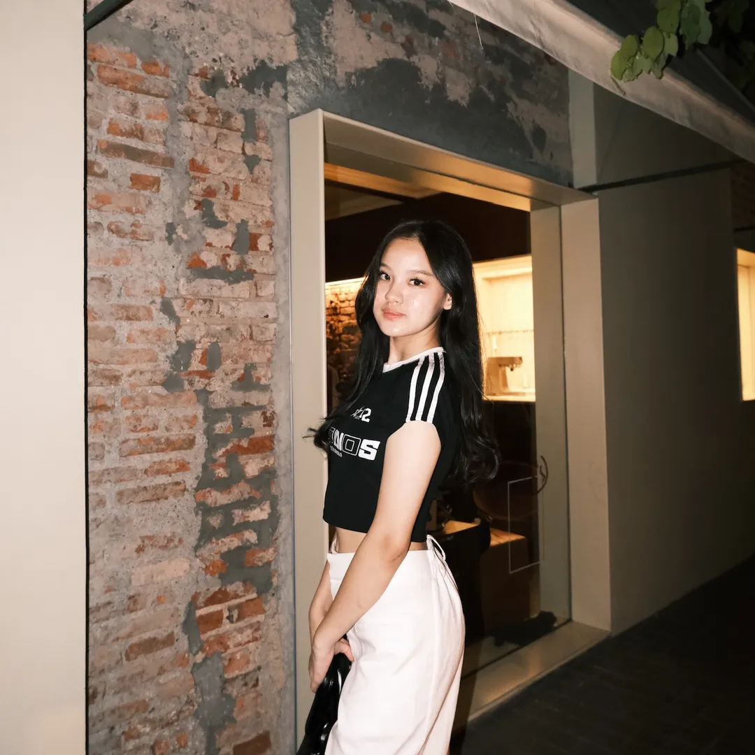 yuri.jpgg